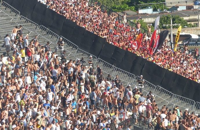 E o Flamengo arca com o prejuízo…