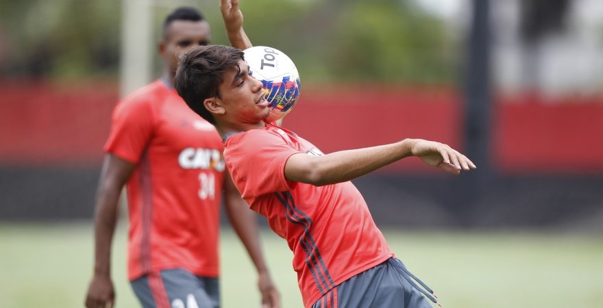 Gol de Vizeu e inscrição de Paquetá dão esperança ao futuro da base