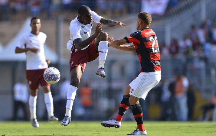 Pesadelo em clássicos assombra Fla na briga pelo título