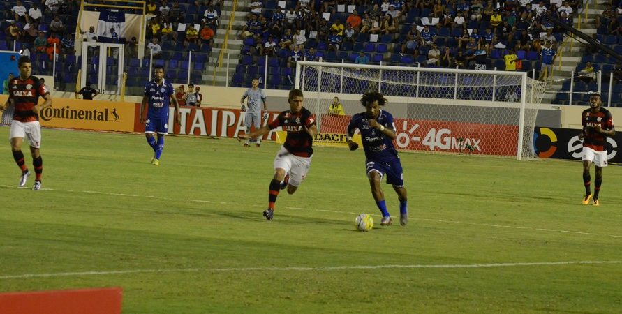 Flamengo e Confiança lutam para avançar de fase na Copa do Brasil