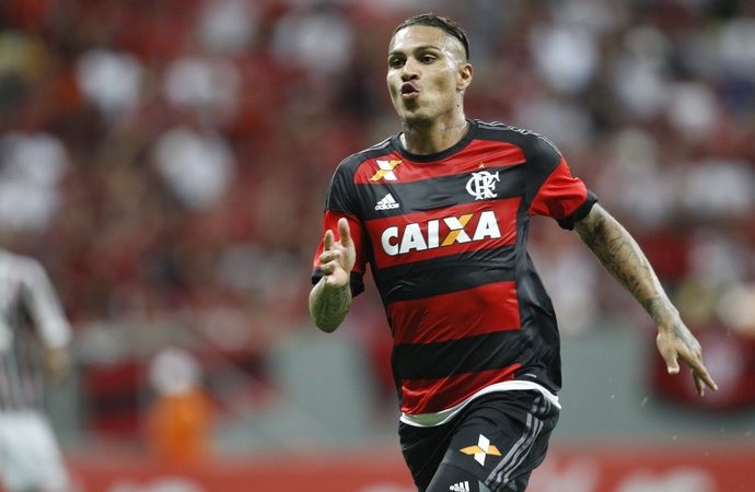 Jornal argentino afirma que Boca Juniors está interessado em Paolo Guerrero