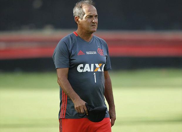 Muricy muda Flamengo e Ederson retorna à equipe titular