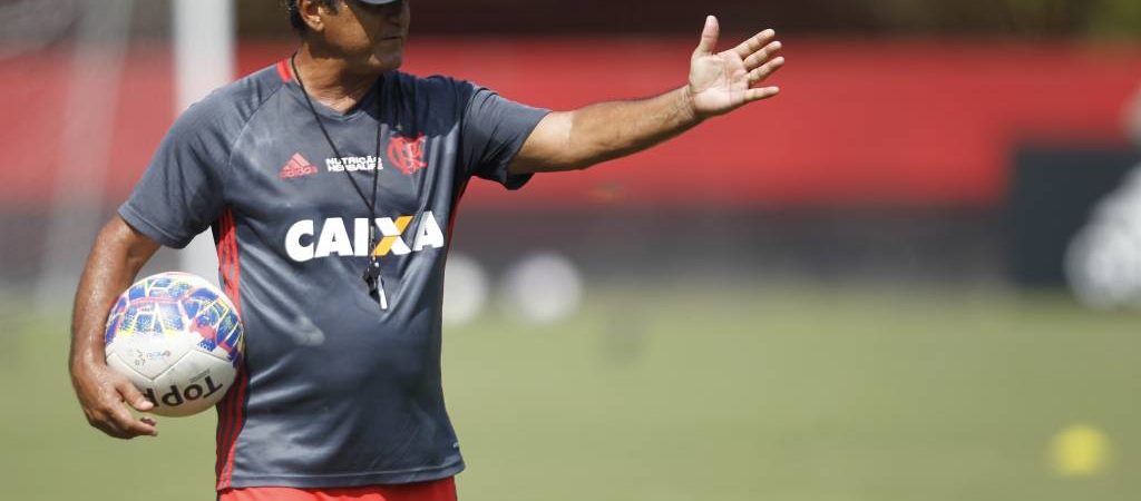 Após classificação no Carioca, Flamengo foca no Confiança