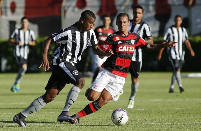 Lédio: “Botafogo não matou a partida, mas placar foi ruim para o Fla”