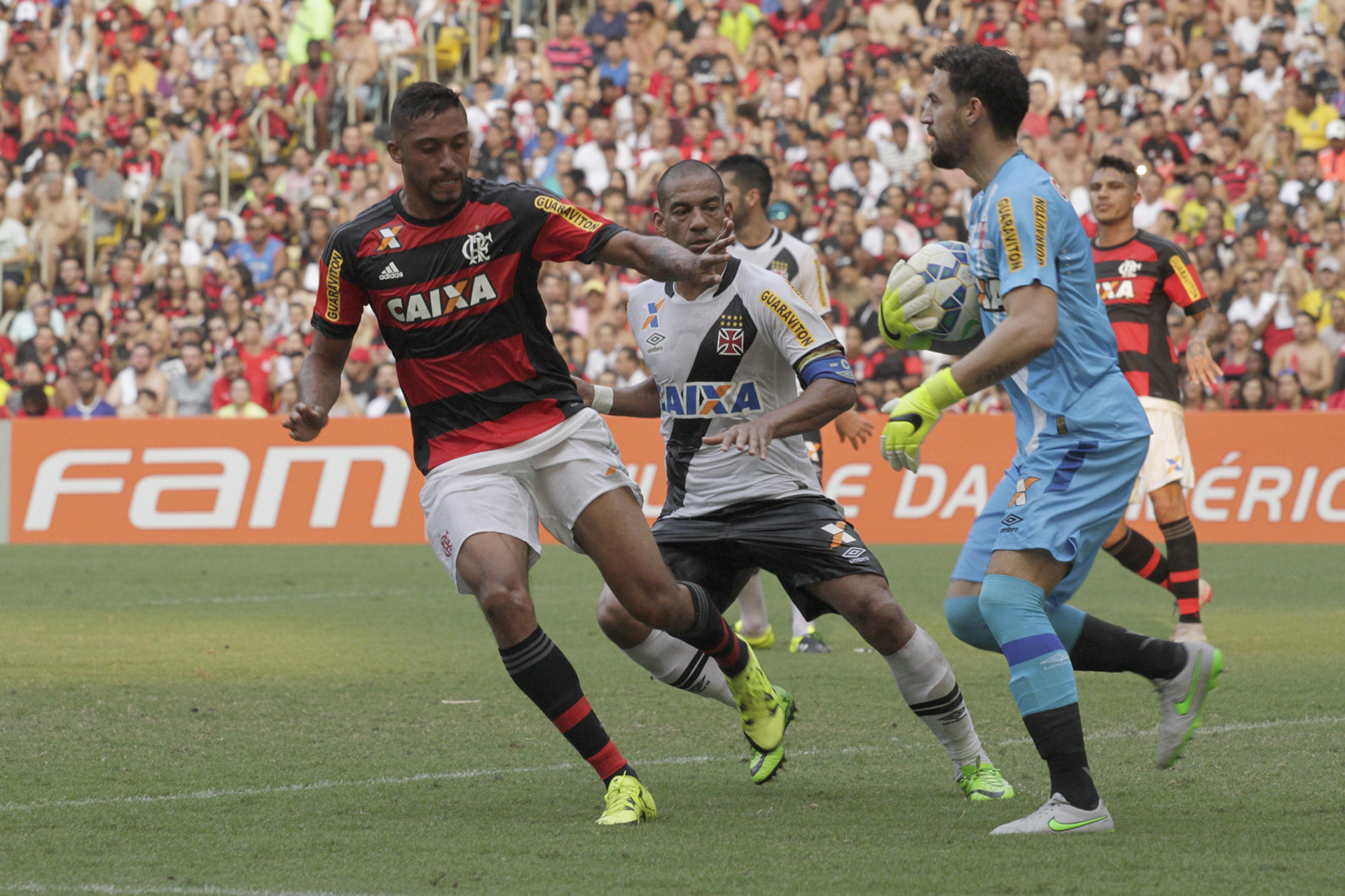 cesar-martins-flamengo_17p5o5mcffgf01b3mevj1sv1zo[1]