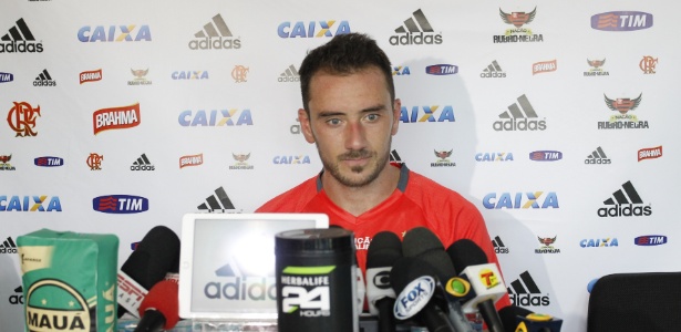 frederico-mancuello-concede-entrevista-coletiva-apos-marcar-dois-gols-em-jogo-treino-na-gavea-1454681111989_615x300[1]