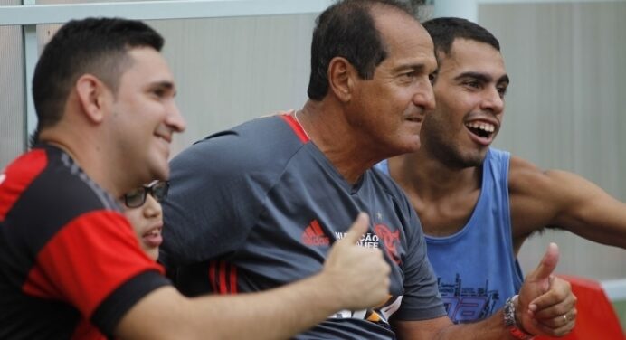 Flamengo realiza último treino antes de semifinal com torcida e Muricy ‘na foto’