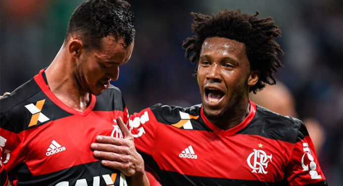 Suspensos, Réver e Vaz estão fora do jogo contra o América-MG