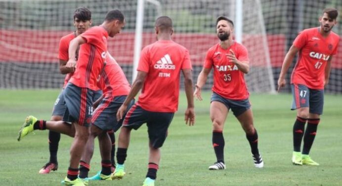Com vantagem, Fla vai de ‘mistão’ para confirmar vaga diante do Palestino