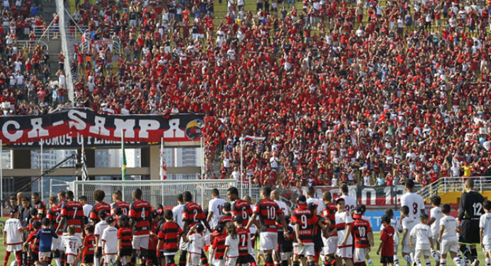 “Depois de encontrar uma casa, Fla corre risco em mandar jogo no Pacaembu”