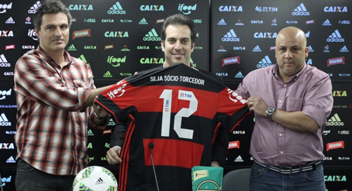 Flamengo renova contrato de patrocínio com iFood