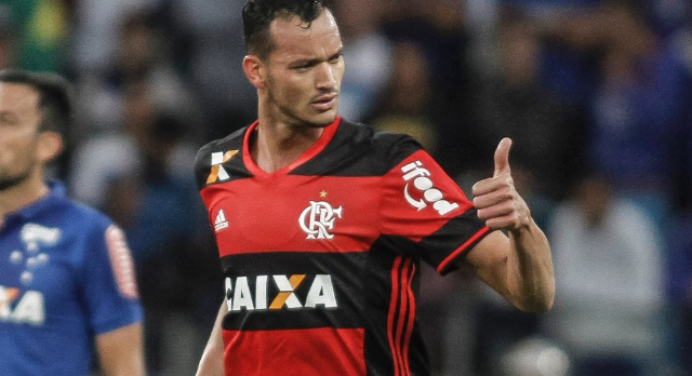 Saiba o que o Fla fez para recuperar o melhor zagueiro do Brasileirão
