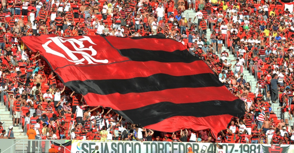 Sem o Maracanã por 10 meses, Flamengo lota estádios pelo Brasil; confira os 5 maiores públicos