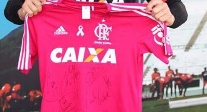 Fla exibe camisa rosa que usará na partida contra o Atlético-MG