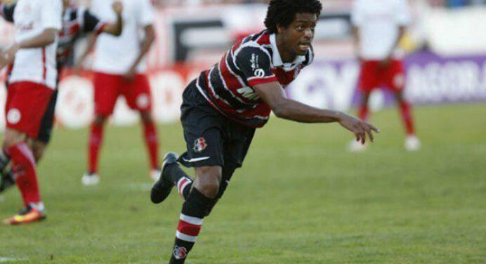 Segundo site, Fla faz proposta por Keno e espera resposta do São José