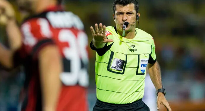 Árbitro faz retificação na súmula do clássico entre Fluminense e Flamengo