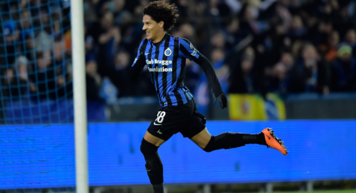 Flamengo e Santos disputam Felipe Gedoz