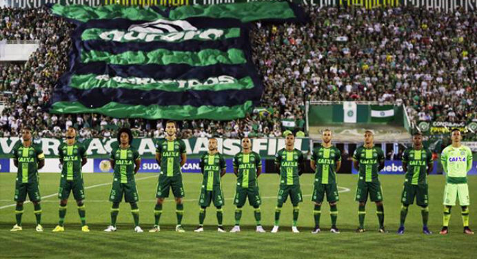 Todos os times discutem utilizar camisa da Chapecoense #ForcaChape