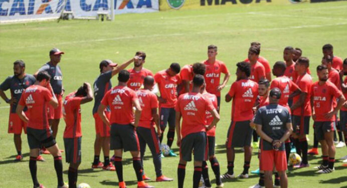 Fla liga alerta com G-3, mas acelera reformulação visando manter base em 2017