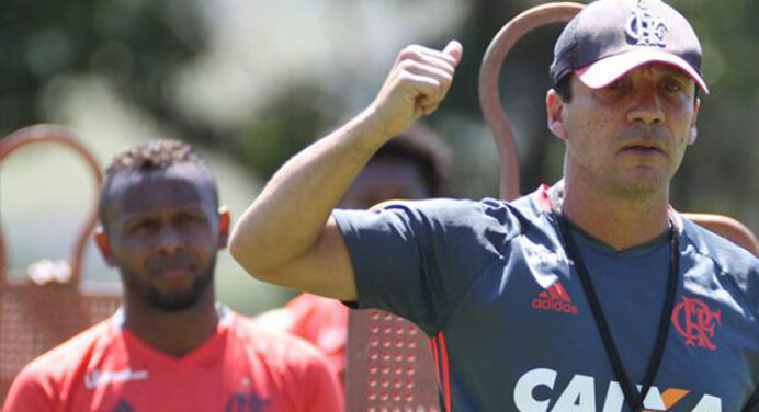 Fla garante Zé Ricardo em 2017 e estuda qualificação do técnico
