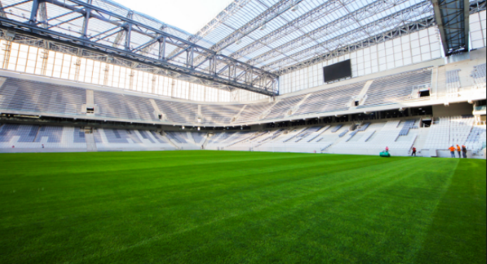 Meia do Fla admite que equipe estranhou grama sintética da Arena