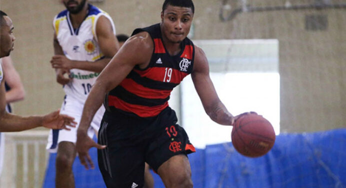 Humberto reintegra o FlaBasquete no NBB CAIXA