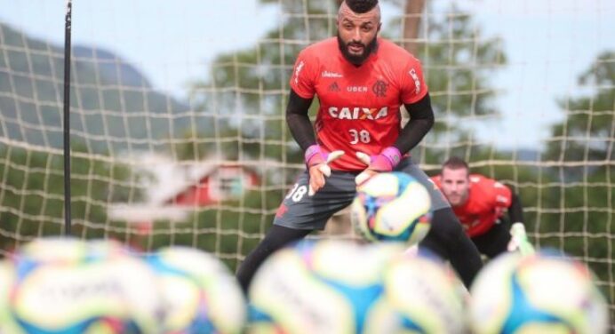 Muralha fala sobre humildade e ‘pés no chão’ para o Fla conquistar títulos