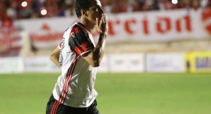 Leandro Damião minimiza derrota: ‘Pernas pesam’