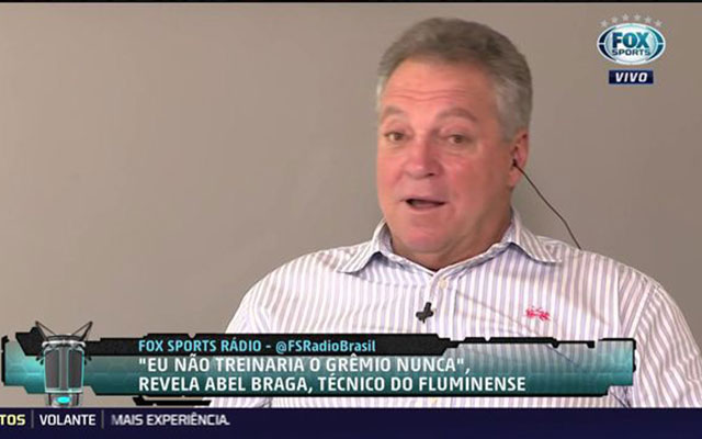 ‘O que ele é hoje, deve ao Fluminense’, diz Abel Braga sobre Conca