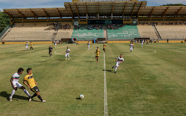 Resultado de imagem para carioca vazio estadio