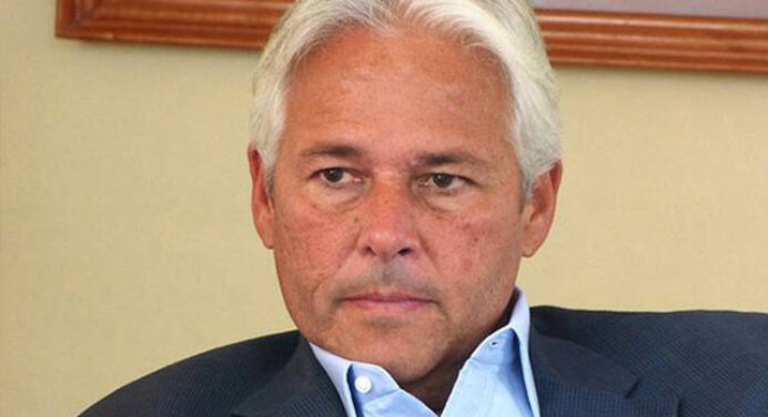 Revista Veja acusa Godinho de criar ligação entre Eike e Maracanã
