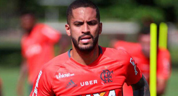 Rômulo descarta lesão e se garante contra a Universidad Catolica