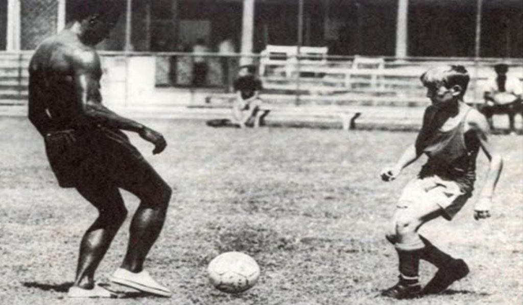 Ser Flamengo: “Fla Nação recria foto de Zico e Batuta 50 anos depois”