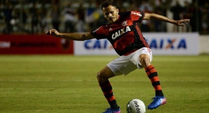 Renê justifica derrota para o Flu: “Faltou o último passe e a finalização”