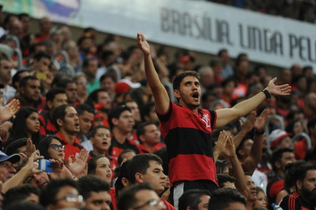 Torcida do Fla embarca para o Paraná