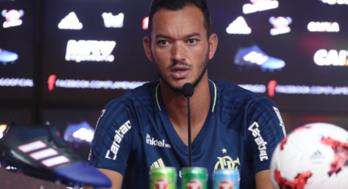 ‘O Flamengo está muito bem representado em todos os setores’, afirma Réver