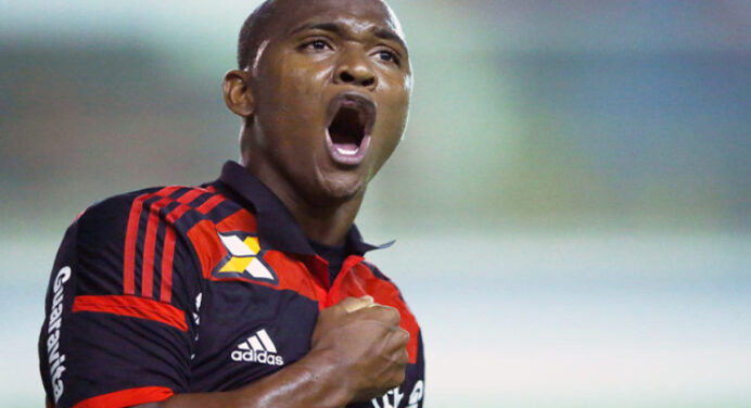 Samir relembra época de Flamengo e aponta diferenças do futebol europeu