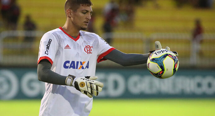 Para comentarista, “Thiago tem mais a evoluir do que Muralha e Paulo Victor”