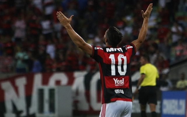 Trauco como meia pelo lado, marcação por zona e a volta da mobilidade no  Flamengo - Coluna do Fla