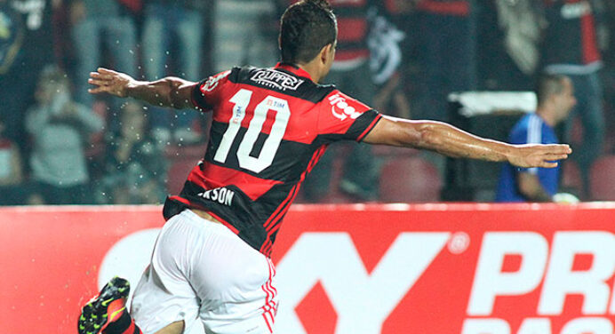 Fé no Ederson: Flamengo trabalha para dar condições de jogo ao camisa 10