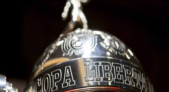 Derrota no clássico põe um peso a mais em estreia do Fla na Libertadores