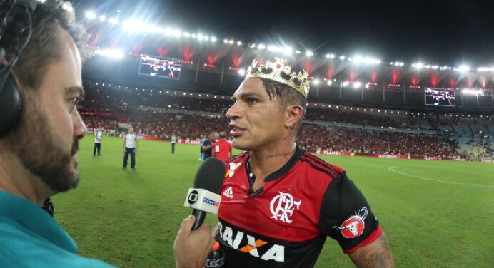 Uol: “O ‘cara’ e artilheiro: Guerrero dá volta por cima e vira símbolo do Fla”