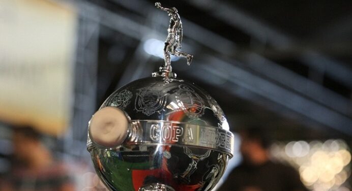 Flamengo fica no pote 3 em sorteio da Libertadores e pode cair em “grupo da morte”