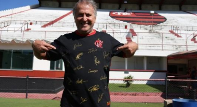 Flamengo lança edição limitada de camisa autografada por ídolos