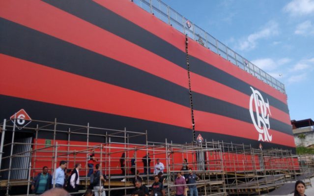 Custou uma fortuna aos cofres do Flamengo e agora pode causar a