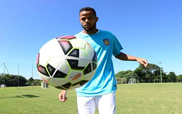 Santos põe barreira jurídica para Geuvânio jogar no Fla. Rubro-negro vê cláusula nula