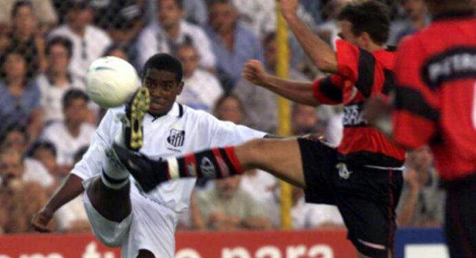 Contra o Santos, Fla tenta apagar eliminação vexatória de 2000