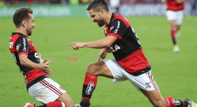 Flamengo continua invicto em clássicos em 2017