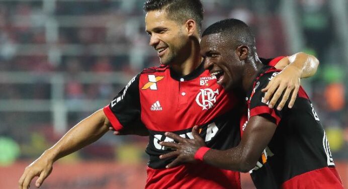 Jornais espanhóis destacam “doblete” de Vinícius Júnior