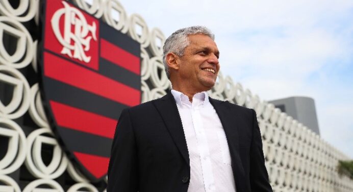 Lazaroni apoia Rueda: “Espero que jogadores deem retorno que ele merece”